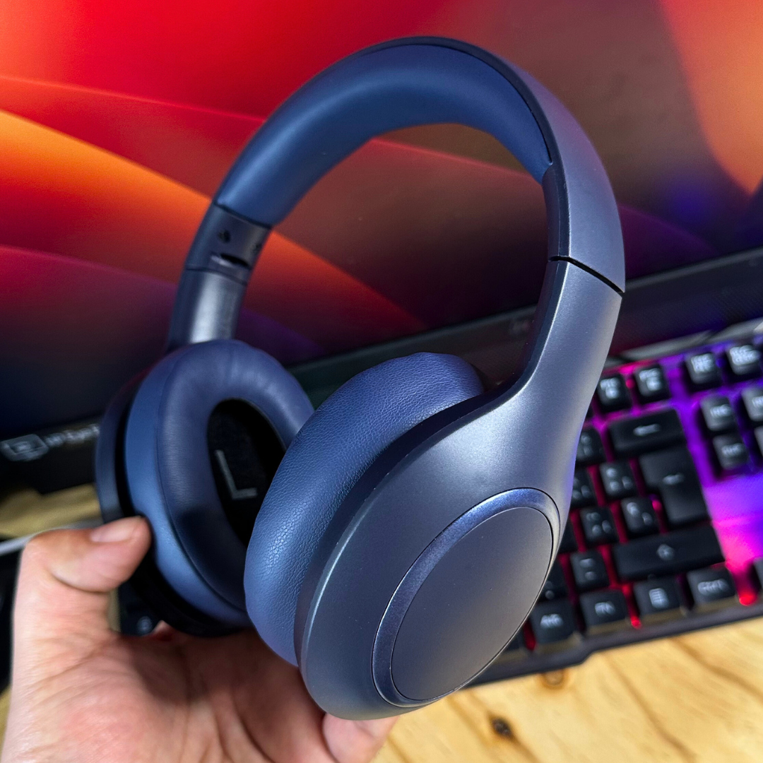 Ultron ANC Pro - Audifonos On-Ear
