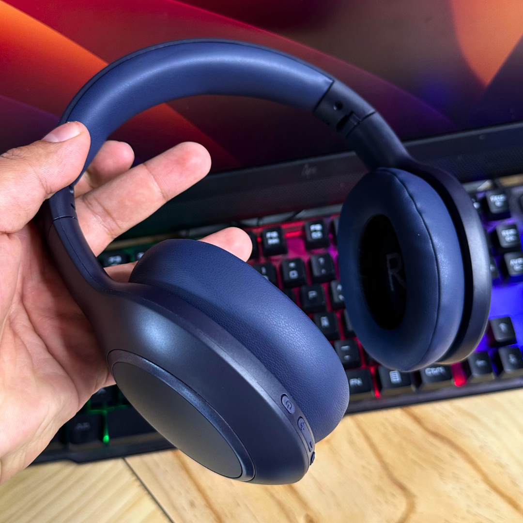 Ultron ANC Pro - Audifonos On-Ear