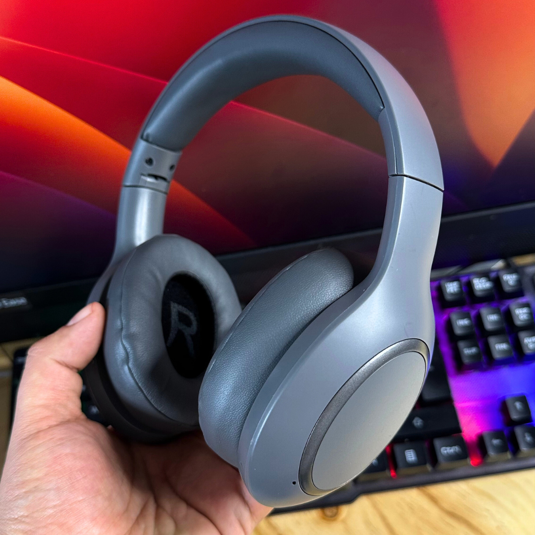 Ultron ANC Pro - Audifonos On-Ear