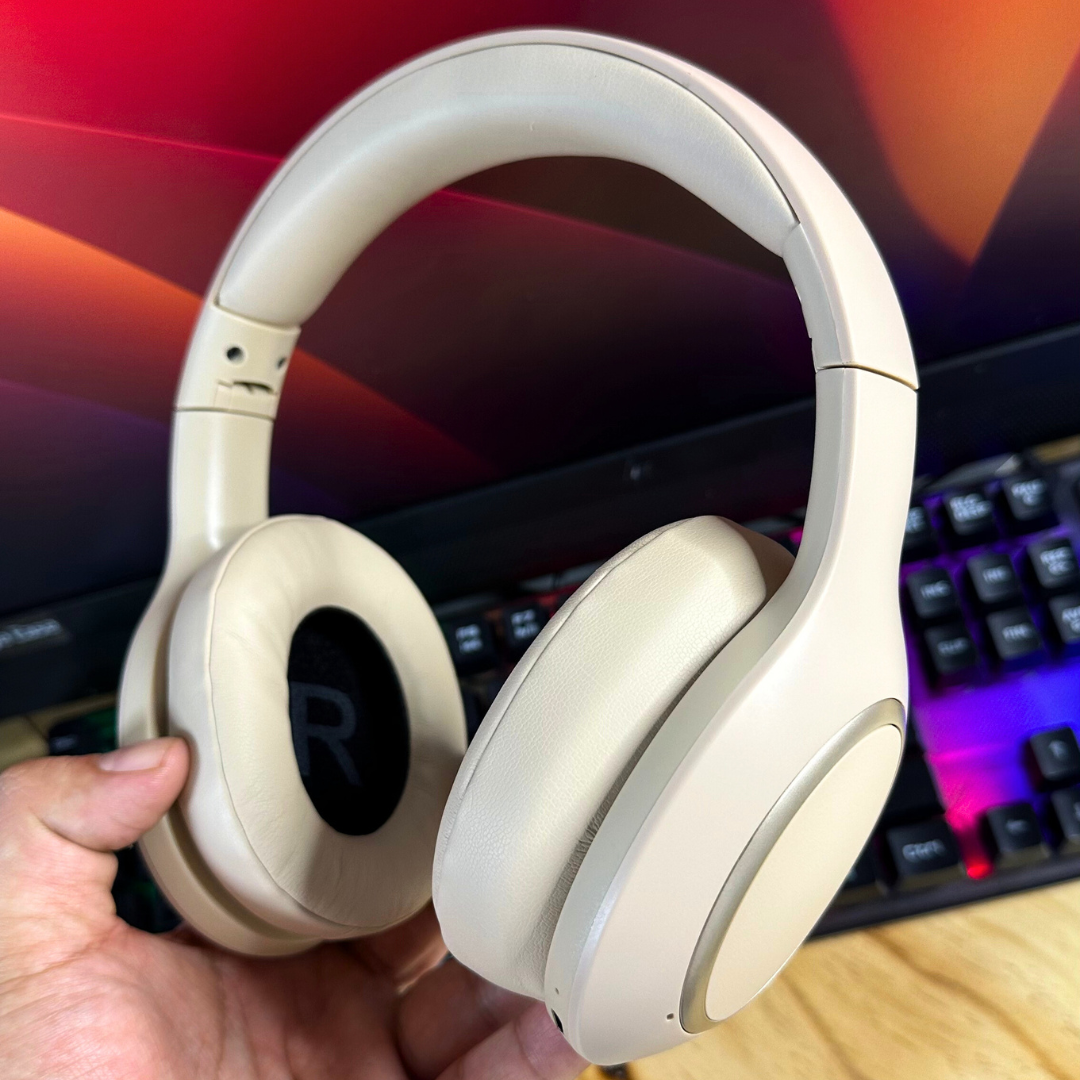 Ultron ANC Pro - Audifonos On-Ear