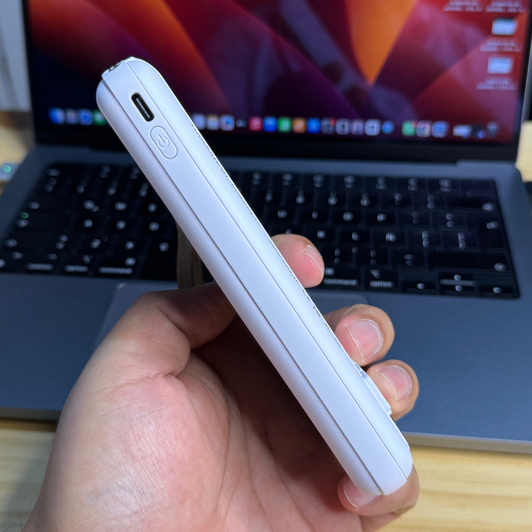 SolarGo 8K – Power Bank 8000 mAh con Panel Solar y Linterna