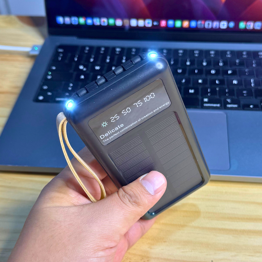 SolarGo 8K – Power Bank 8000 mAh con Panel Solar y Linterna