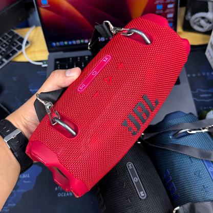 XTREEM Pro 4 – Bocina Inalámbrica Potente, Compacta y Con Estilo