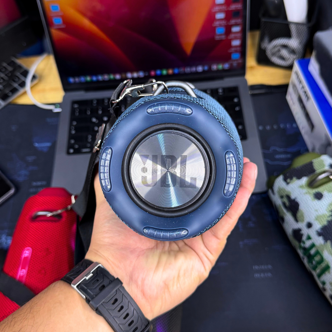 XTREEM Pro 4 – Bocina Inalámbrica Potente, Compacta y Con Estilo